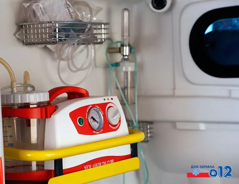 Sanitetski prevoz — kola