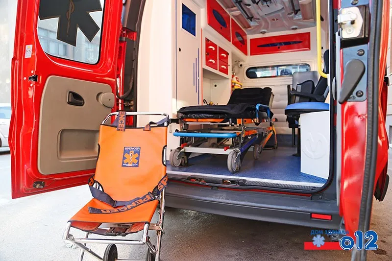 Sanitetski prevoz — garaža